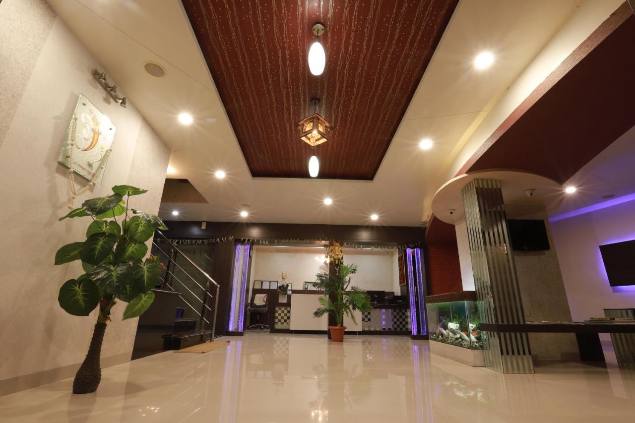 Amreli Hotel Darshan מראה חיצוני תמונה