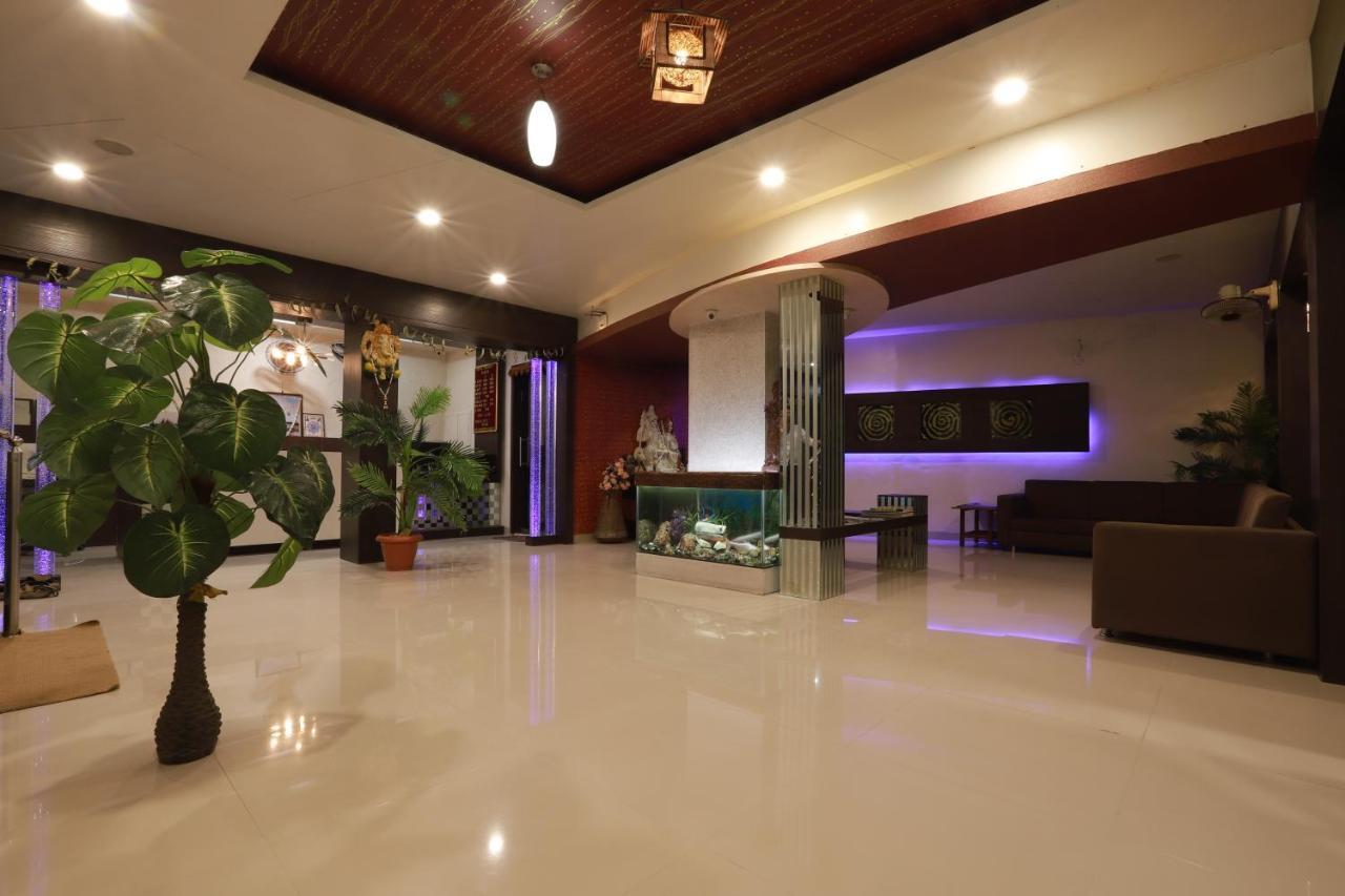 Amreli Hotel Darshan מראה חיצוני תמונה