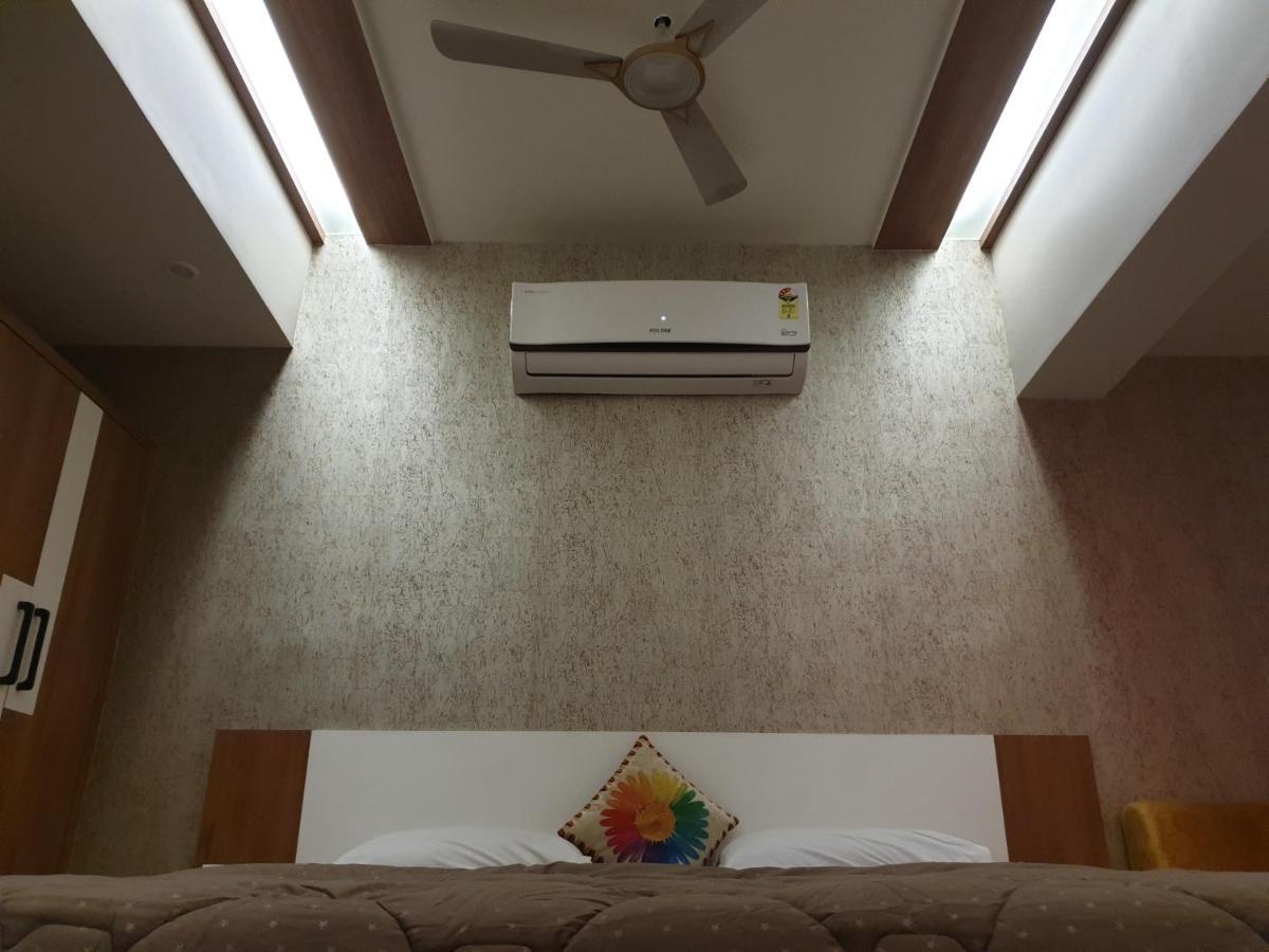 Amreli Hotel Darshan מראה חיצוני תמונה